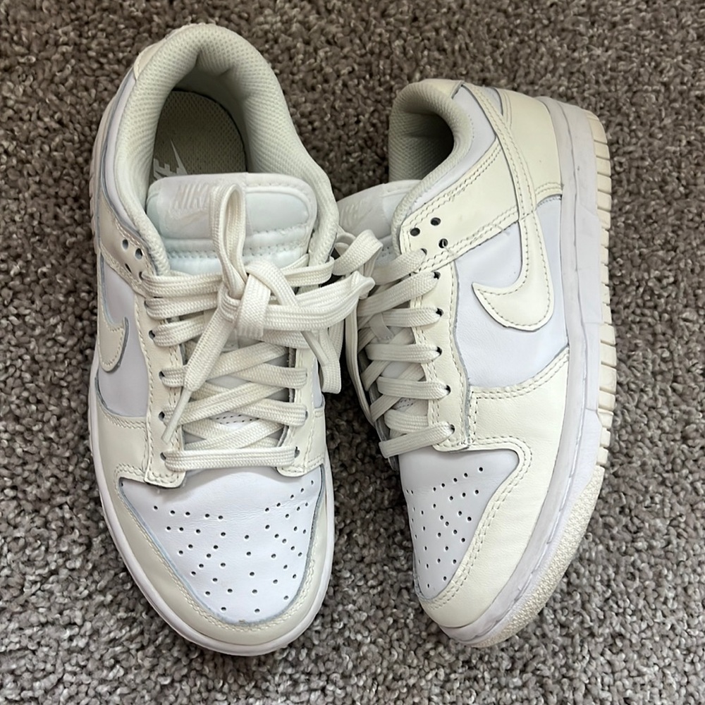 Nike Dunk White Sail Size 5